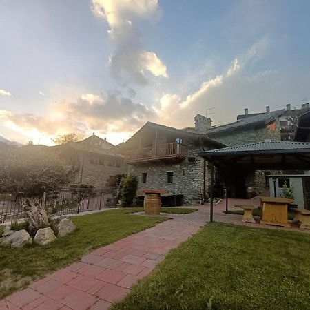 维莱内乌韦Le Temps Retrouve - Casa Tipica Con Giardino别墅 外观 照片
